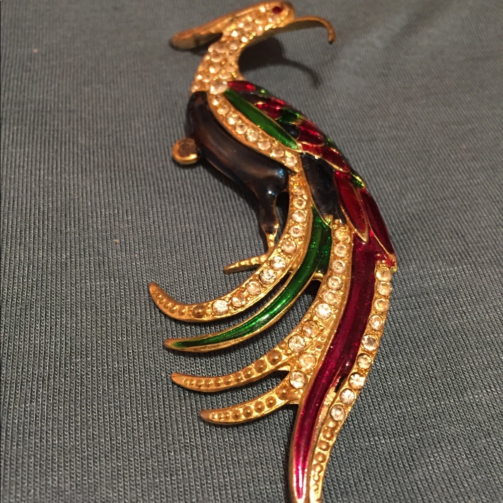 Buy one brooch/2nd at 1/2 cost in a bundle!